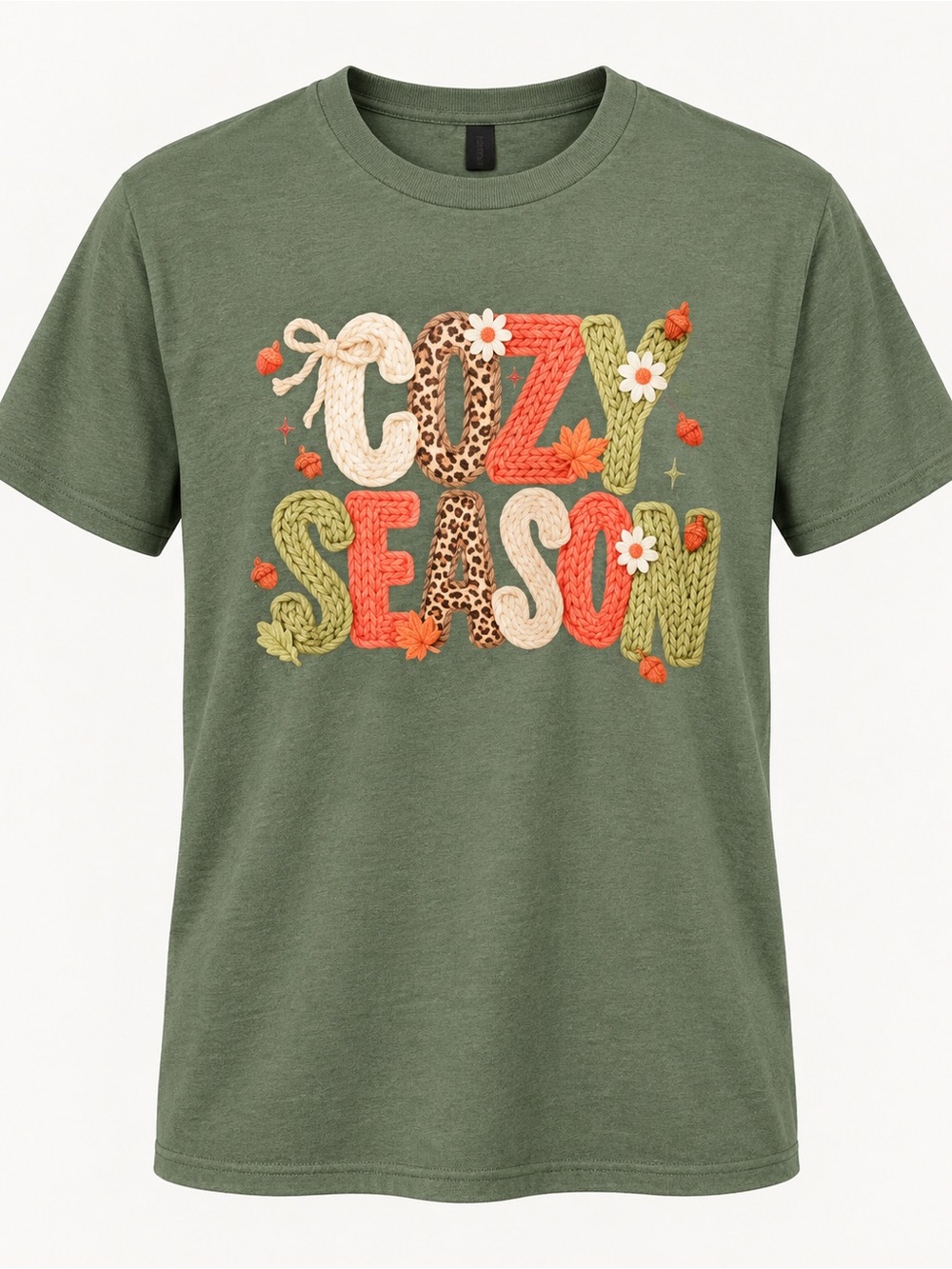 Adult Medium NWOT Cozy Season Graphic Tee